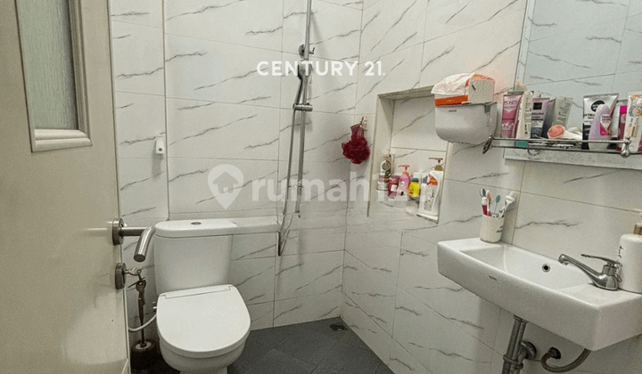 2-Storey House Ready to Occupy and Strategic Location in Cikutra Bandung 2