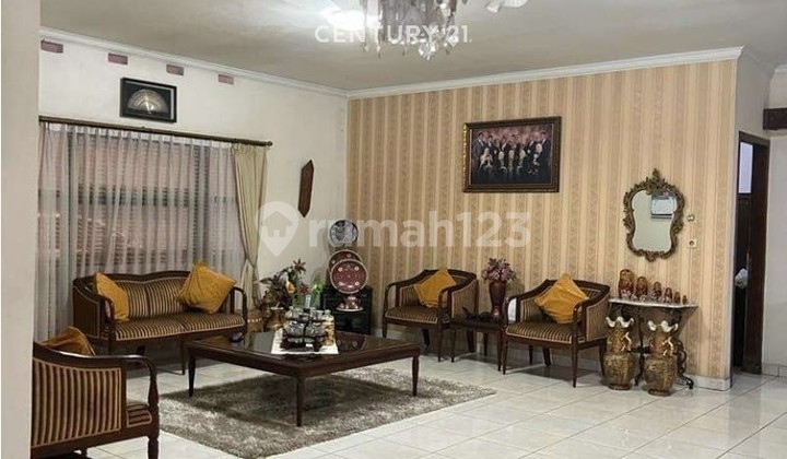 2-Story Office House and Pavilion in Supratman, Bandung 2