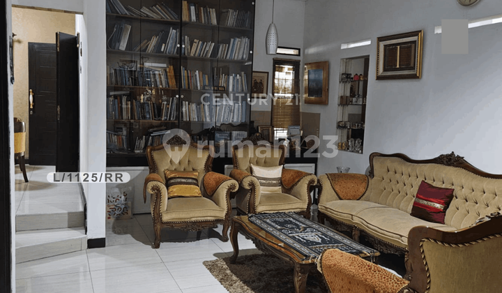 2-Story House Ready to Occupy and Strategically Located in Arcamanik, Bandung 2-Story House Ready to Occupy and Strategically Located in Arcamanik, Bandung