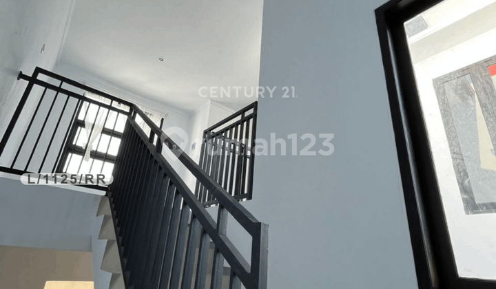 2-Story House with One Gate System Ready to Occupy in Green Athaya Cirebon