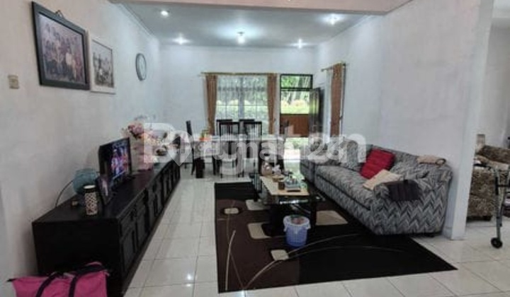Rumah Asri 2.Lantai Geger Kalong Wetan 2
