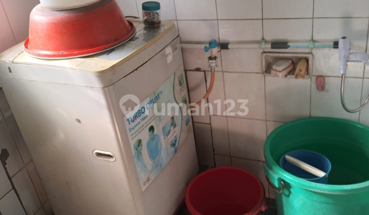 For Sale 2-Story Shop Ready to Occupy, Suitable for Business in Tanah Tinggi, Jakarta. 2