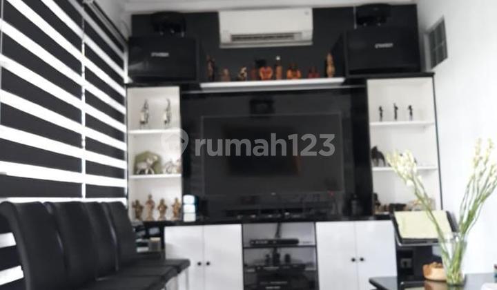 Hot Sale Rumah 3 Lt di Gading Indah Siap Huni