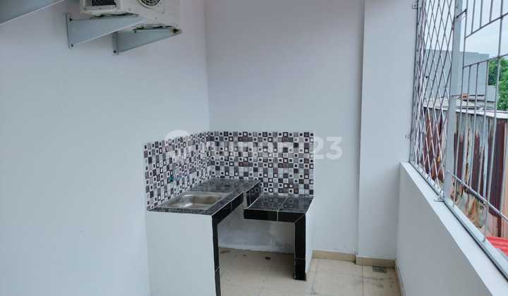 For Quick Sale: Ready-to-Occupy Boarding House in Budi Mulia, West Pademangan, North Jakarta 2