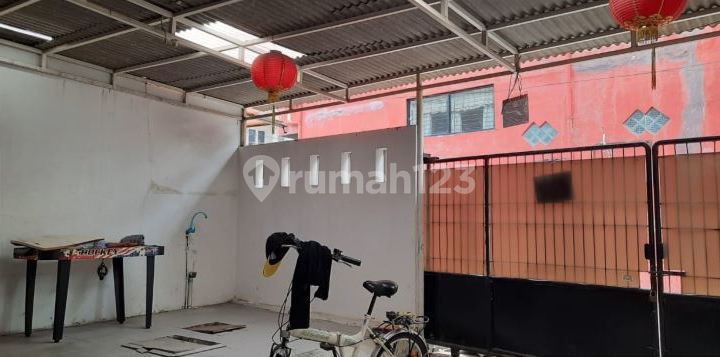 For Rent: 2.5-Story Move-In Ready House in Sunter Elok For Rent: 2.5-Story Move-In Ready House in Sunter Elok