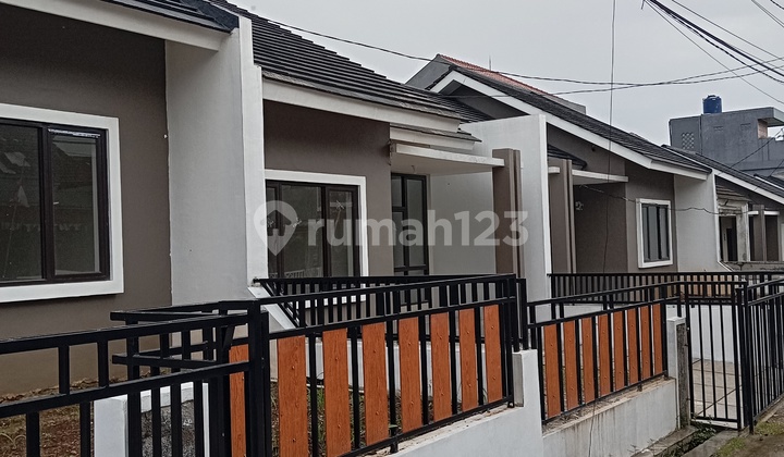 Rumah Baru Kece Nyaman Asri. Jalan Utama. Akses Strategis. Dekat ke Stasiun. 2