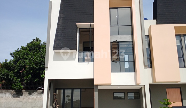 Rumah Super Kece. Nyaman. Asri. Cicilan Ringan. Akses Mudah. Lokasi Strategis. Beli Sekarang. Rumah Super Kece. Nyaman. Asri. Cicilan Ringan. Akses Mudah. Lokasi Strategis. Beli Sekarang.