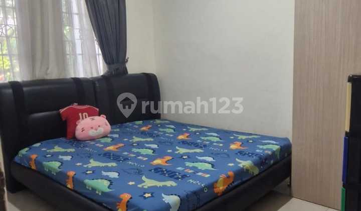 Rumah 2 Lantai di Kota Wisata