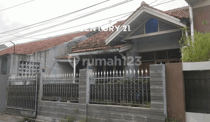 Residence at Jl Ciremai Giri Harjamukti