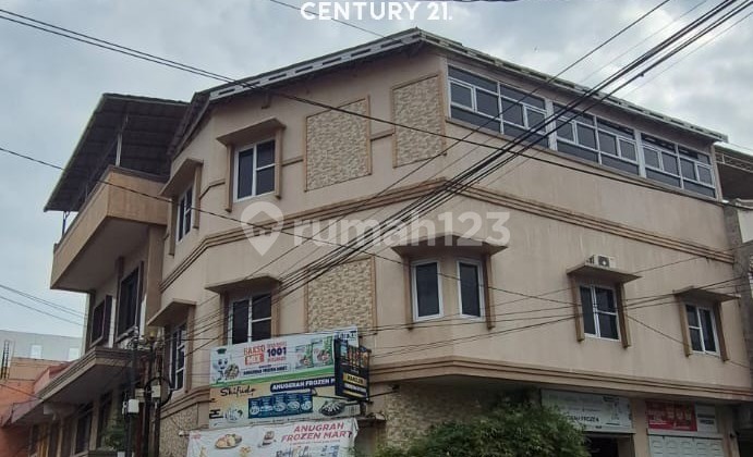 Strategic Shop House Location on Jl Lemahwungkuk, Cirebon City 1