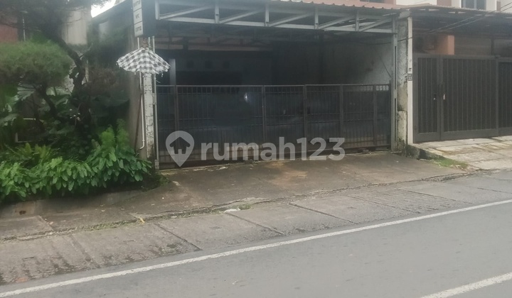 For Rent, House for Business Only, on Bintaro Main Road, South Jakarta. 2