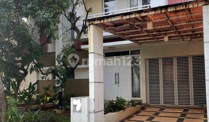 rumah 2 lantai di cluster bluebell Sumarecon Bekasi rumah 2 lantai di cluster bluebell Sumarecon Bekasi