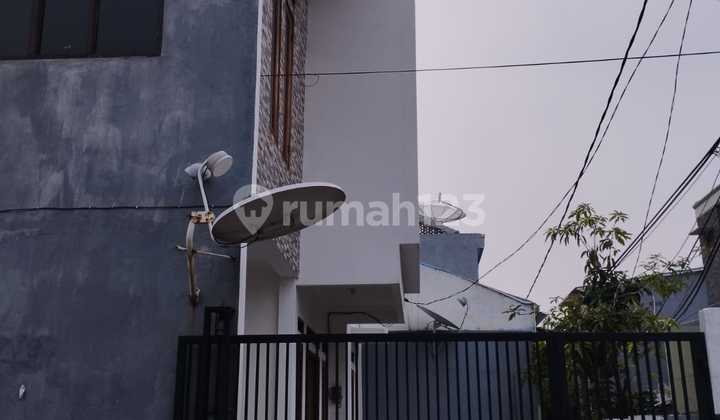 Dijual Rumah 2 Lantai di Pejuang Jaya, Bekasi  2