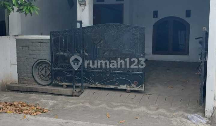 Rumah Minimalis Asri di Harapan Indah Bekasi