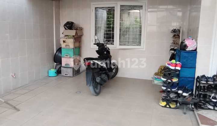1 1/2 story house on Boulevard Hijau Harapan Indah 2