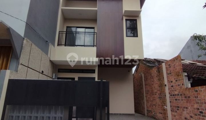 Dijual Rumah Murah Dlm Cluster Fasilitas Lengkap di Duta Harapan