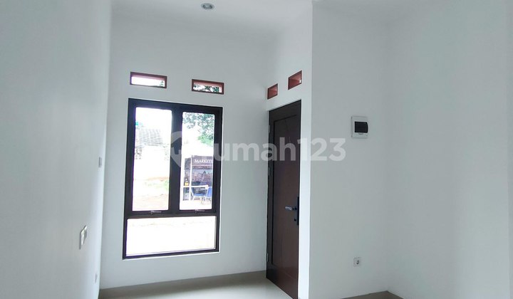 Rumah 2 Lantai Gaya Scandinavia Harga Murah Dijatiasih 2
