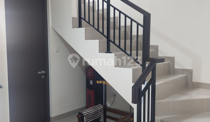 Podomoro Golf View Dekat Tol Kawasan Premium