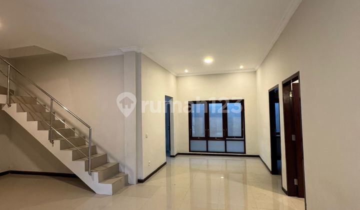 RUMAH MODERN 2 LANTAI AREA PADANG SAMBIAN  1