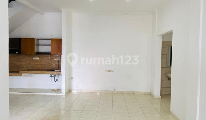 2-STORY HOUSE IN PEDUNGAN AREA, VERY STRATEGIC LOCATION