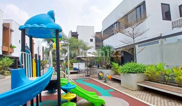 For Quick Sale Luxury House Favoury House Bsd - Near Taman Tekno Bsd 2