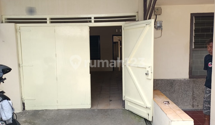 BOGEN BARU House, Central Surabaya City location, near Tambah Rejo Market, 10 November Stadium 2