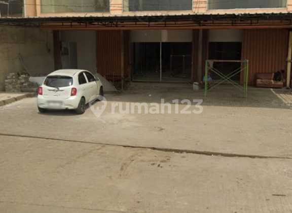 For Rent: Spacious, Affordable, Clean, Ready-to-Use Long Shop in Babelan Square