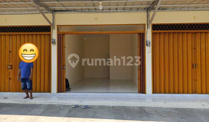 4 Newly Built Kiosks for Rent in Jati Asih, Bekasi City 2