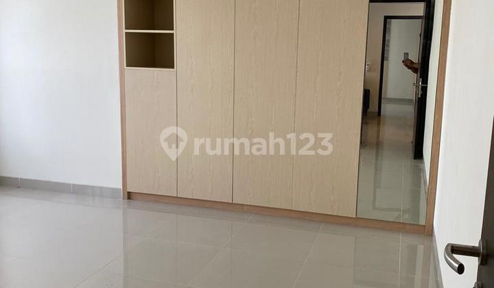 Apartment Orange County 3 BR Semi Furnished Siap Huni 2