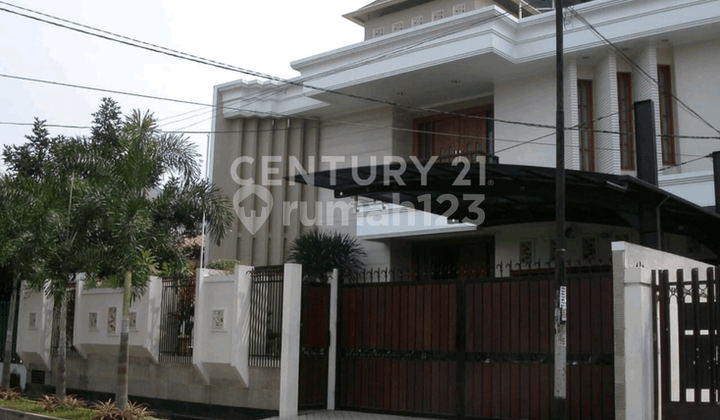 Rumah Luxury 2 Storage Furnish Di Cluster Sunrise Garden Jakarta Rumah Luxury 2 Storage Furnish Di Cluster Sunrise Garden Jakarta
