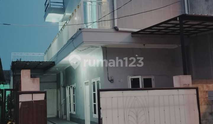 Rumah Kos 2 Lantai Bekasi Kota 5 Pintu Dekat Mall