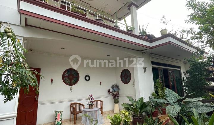 Rumah.besar dan Bersih Villa Pertiwi Rumah.besar dan Bersih Villa Pertiwi