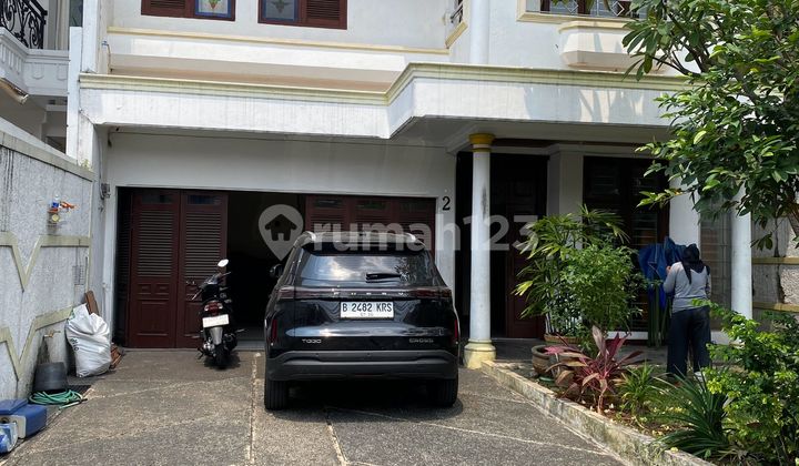 Rumah Besar dan Strategis di Poltangan Jakarta Selatan SHM di Tanjung Barat 2