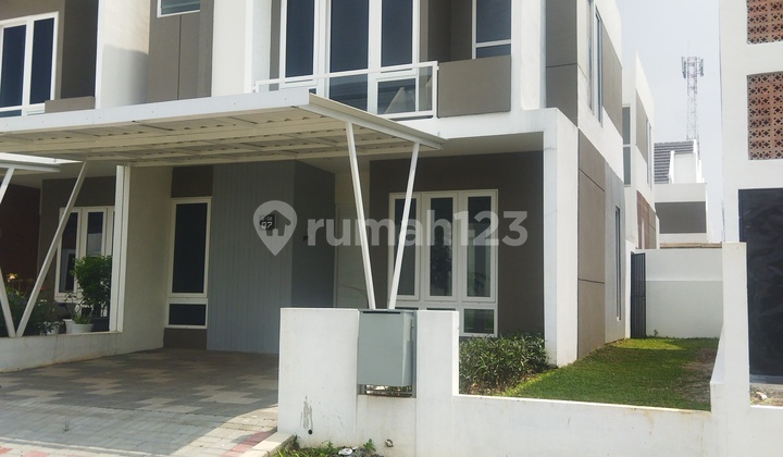 Brand New Rumah Dengan Halaman Samping Yang Luas Di Cibinong Bogor Brand New Rumah Dengan Halaman Samping Yang Luas Di Cibinong Bogor