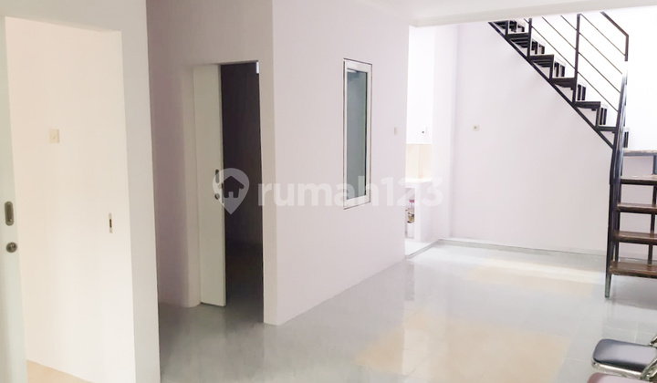 Rumah di cluster Sriwijaya Lippo Cikarang dekat dengan Sekolah Tunas Bangsa, Dian Harapan 2