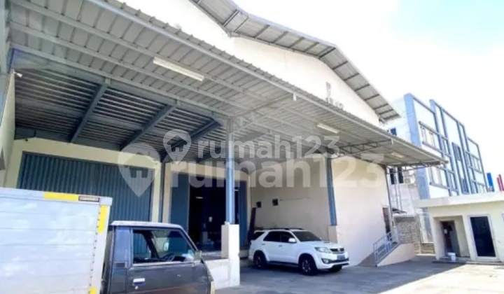 For Rent 2-Story Warehouse 2200M Marunda Center Industrial Area