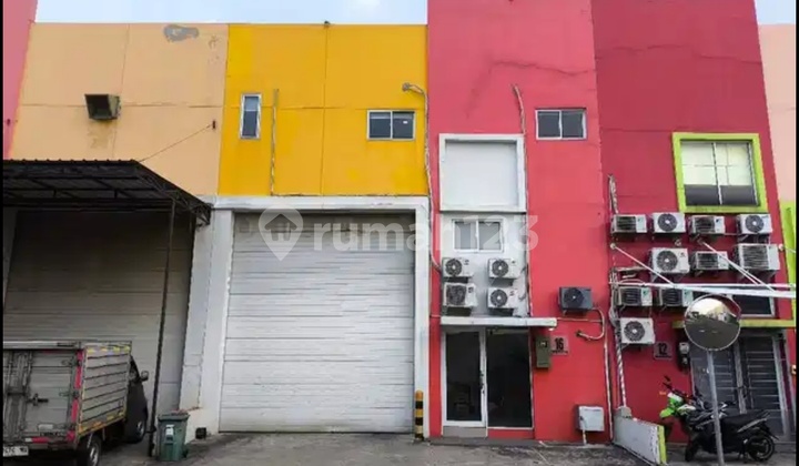 Warehouse 324M Bizpark Cakung 3 Floors Ready to Use Warehouse 324M Bizpark Cakung 3 Floors Ready to Use