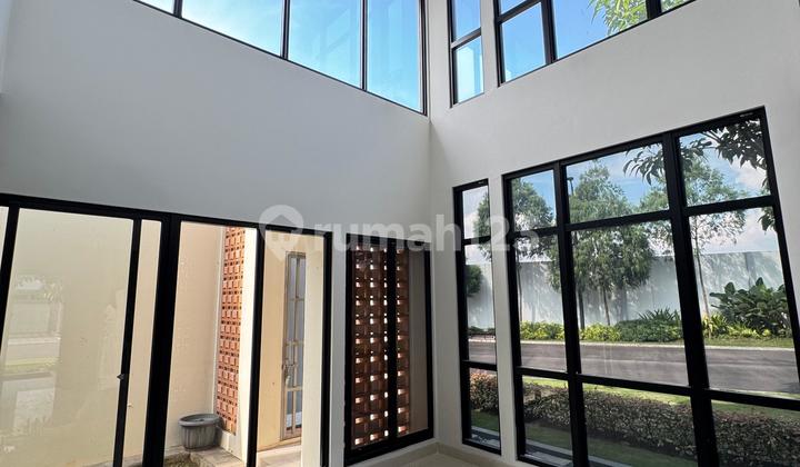 Disewakan Rumah Mewah Cluster Emily Summarecon Bandung