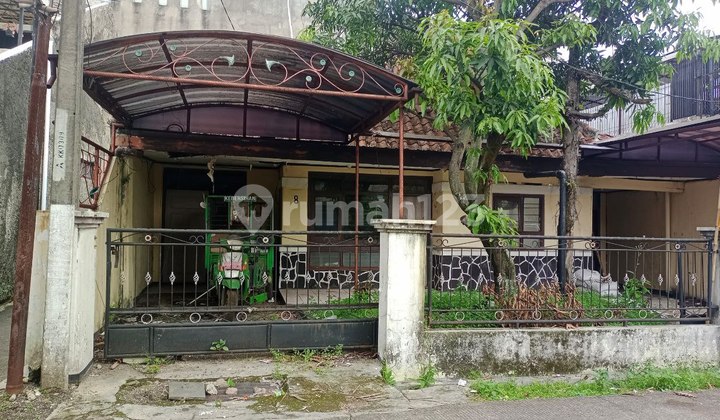 Cheap House for Sale in the Center of Bandung City 2