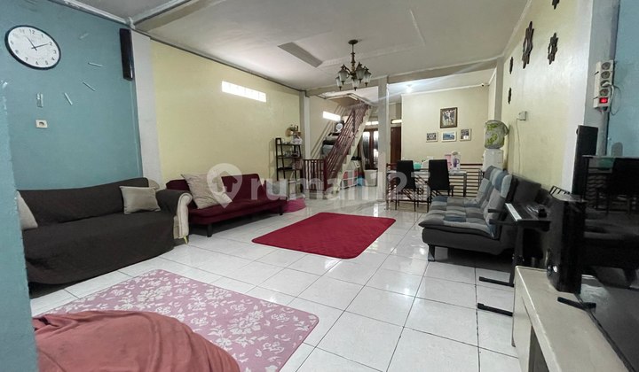 For Sale Productive Shophouse Jl. Gandawijaya Cimahi City 2