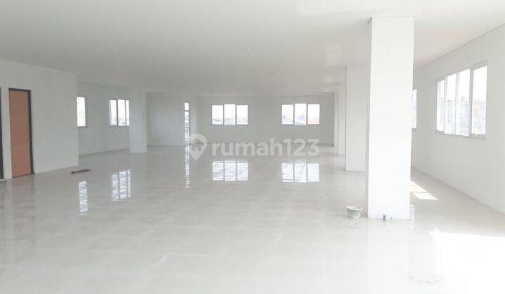 Di Jual Gedung Pramuka Brand New 5½ Lantai 2