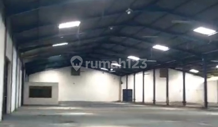 Disewakan Gudang Dan Kantor Telesonik Jatake Akses 40 Feet Disewakan Gudang Dan Kantor Telesonik Jatake Akses 40 Feet