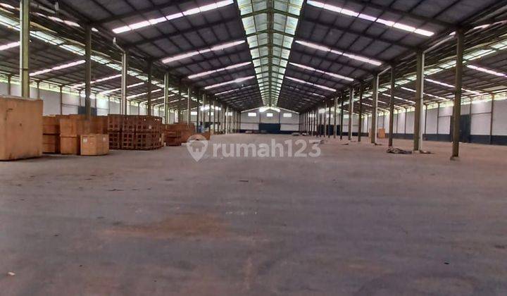 Gudang Siap Pakai Cileungsi Bogor Loading Dock Akses 40feet 2