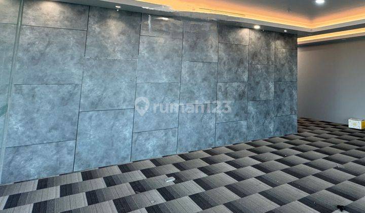 Jual Office Gold Coast Semi Furnished Lantai Rendah Dan Best View 2