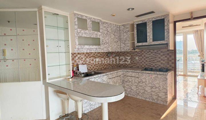 Di Jual Apartemen Royal Springhill Lantai Rendah  1