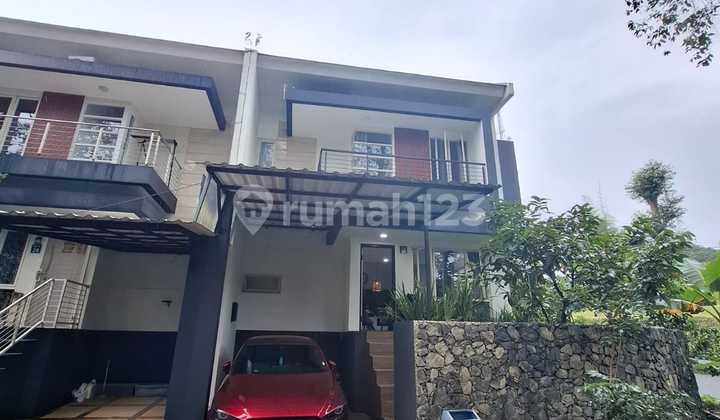 Rumah Cantik 2 Lantai Hook Siap Huni di Rancamaya 2