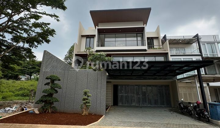 Rumah Mewah 3 Lantai Siap Huni di Cluster Sierra Madre 2