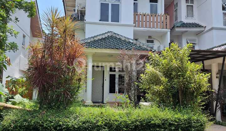 2-Story Houses in Green Golf Hill Cluster 2