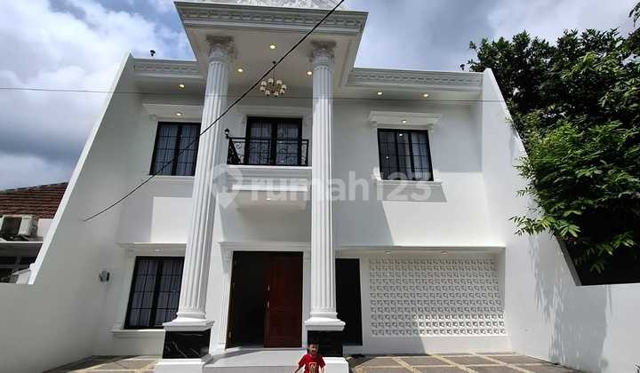 Rumah Baru Classic Minimalis View Gunung Pancar di Cluster Pasadena