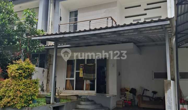 2-Storey House Ready for Occupancy Near Main Road with Cool Air 2